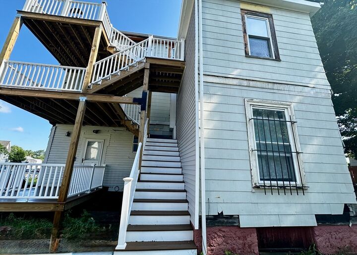 Property Photo:  29 East Cottage  MA 02125 