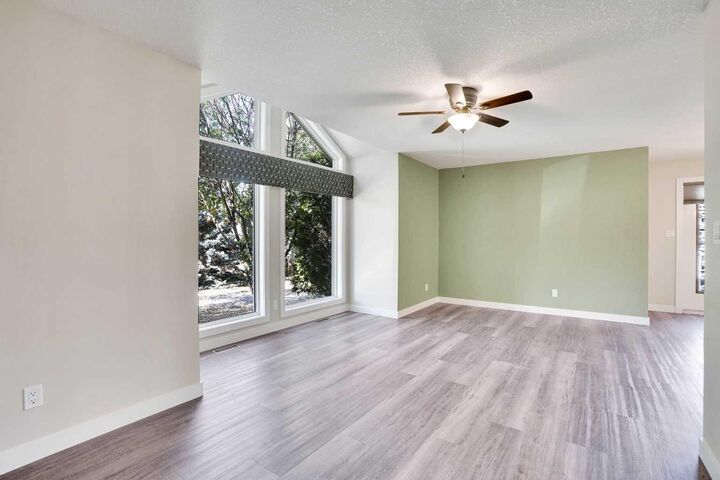 Property Photo:  1161 100 Newcastle Place  AB T0J 0Y2 