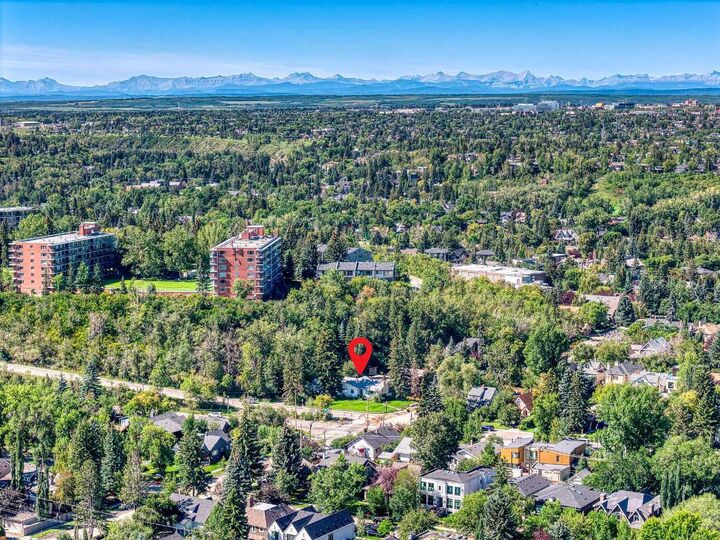 Property Photo:  3205 4 Street SW  AB T2S 1Y1 