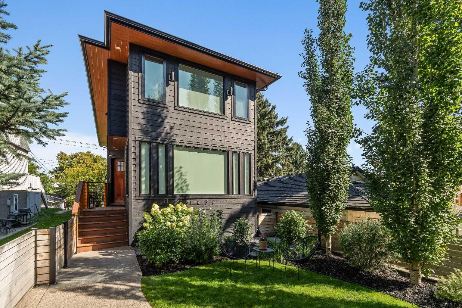Property Photo:  1830 28 Avenue SW  AB T2T 1J8 