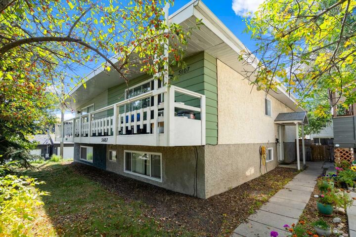 Property Photo:  5607 4 Street SW  AB T2V 4J7 