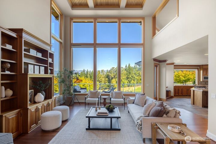 Property Photo:  6318  Fairway Place SE  WA 98065 