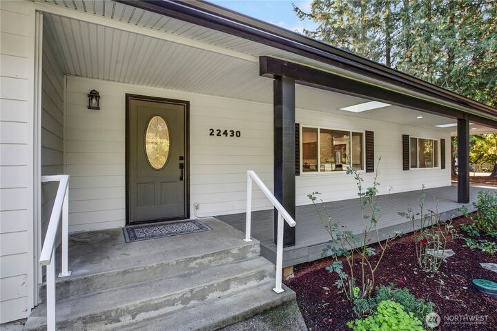 Property Photo: 22430 SE 228th Street Dr WA 98038