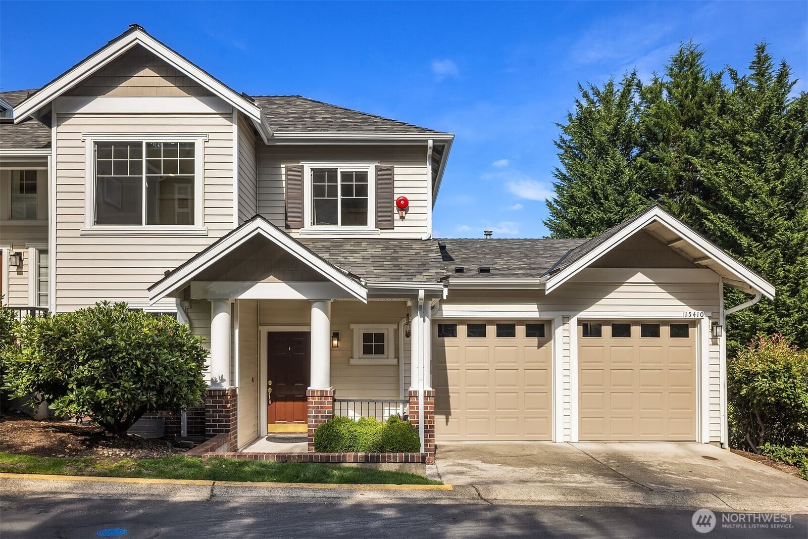 Property Photo: 15410 135th Place NE 32C WA 98072
