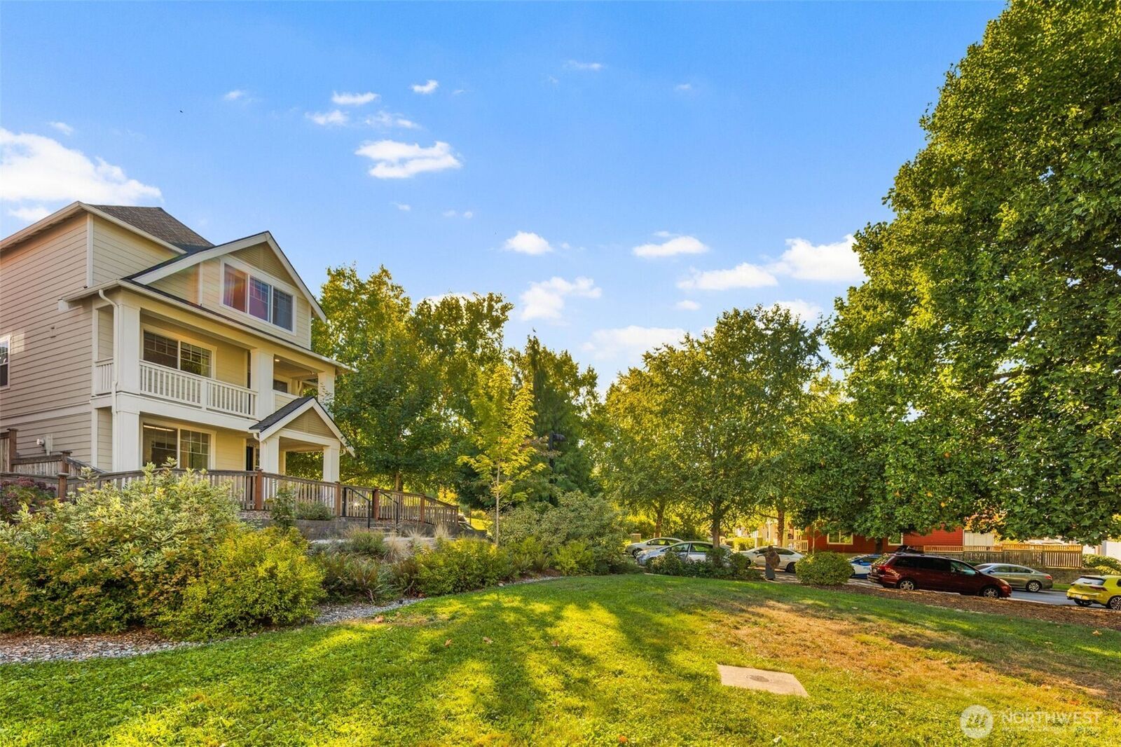 Property Photo:  6561  30th Place SW  WA 98126 