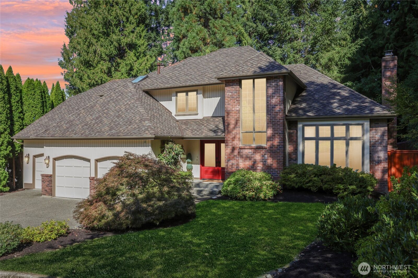 Property Photo: 10406 NE 151st Place WA 98011
