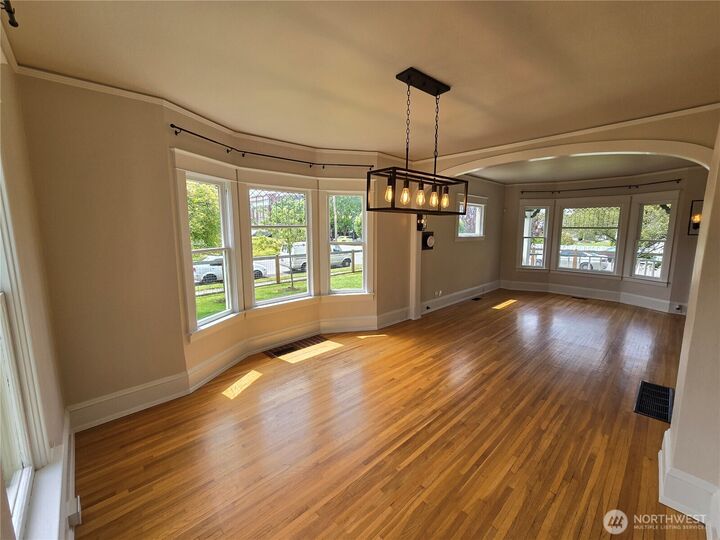 Property Photo:  1631  Oakes Avenue  WA 98201 