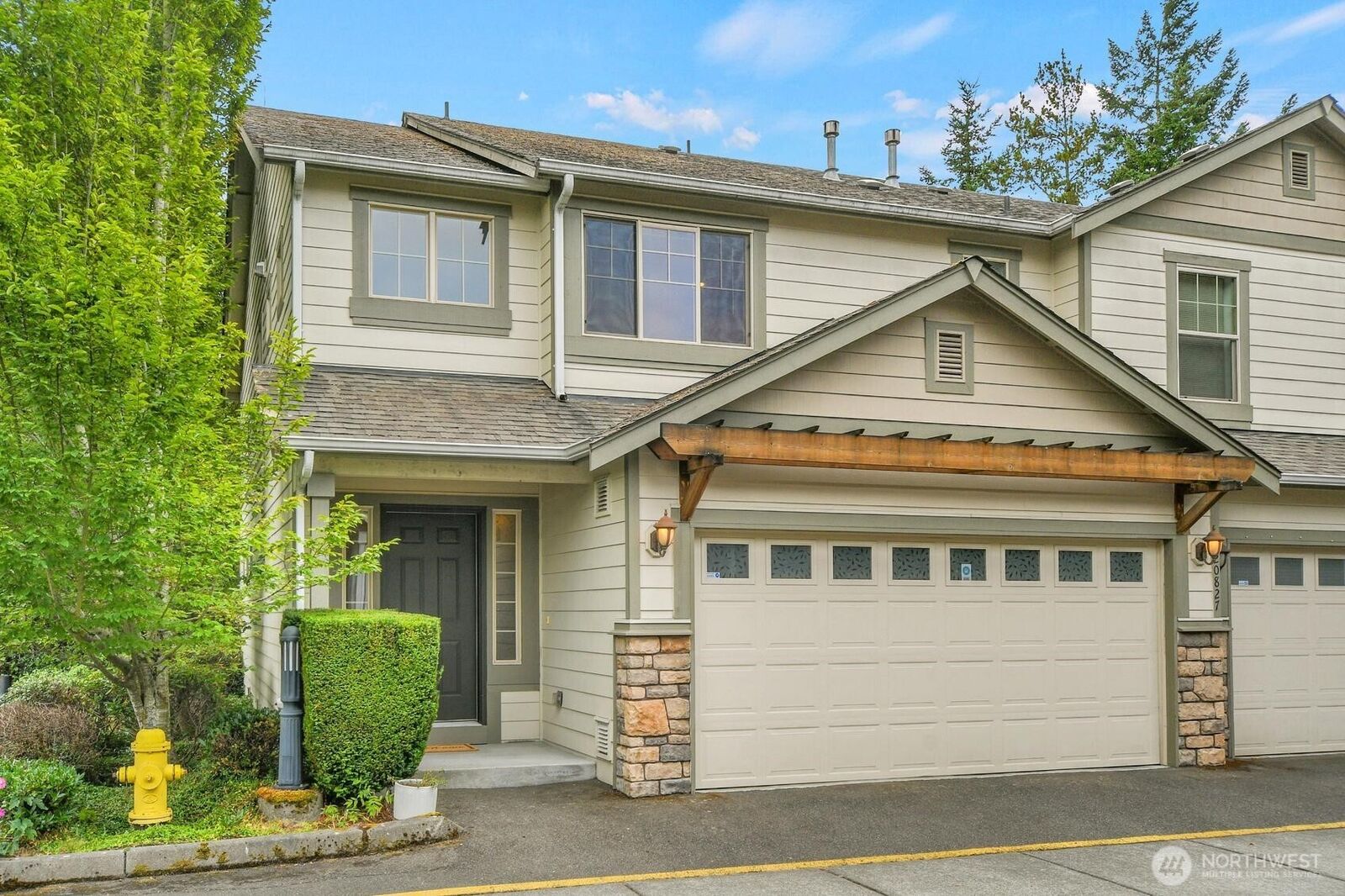 Property Photo: 20827 70th Avenue W A WA 98036