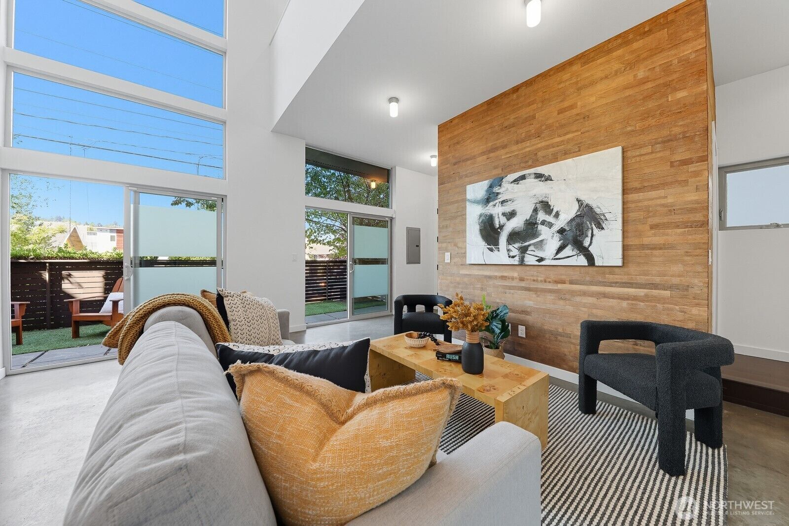 Property Photo: 3654 Courtland Place S WA 98144