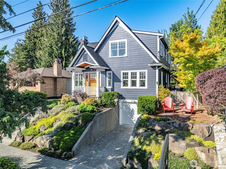 Property Photo: 3421 Belvidere Avenue SW WA 98126