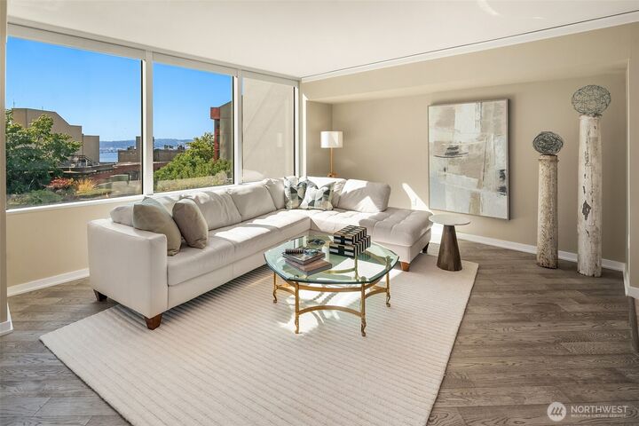 Property Photo:  2000  1st Avenue 604  WA 98121 