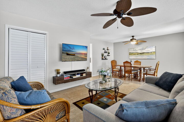 Property Photo:  242 High Point Court W #B  FL 33445 