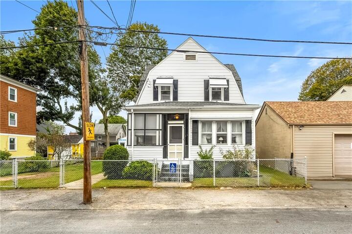 15 Redfern Street  North Providence RI 02911 photo