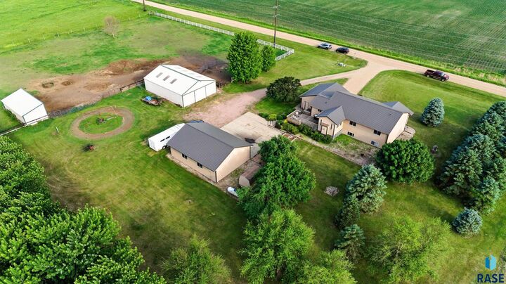 Property Photo:  46946 274th St  SD 57039-5403 