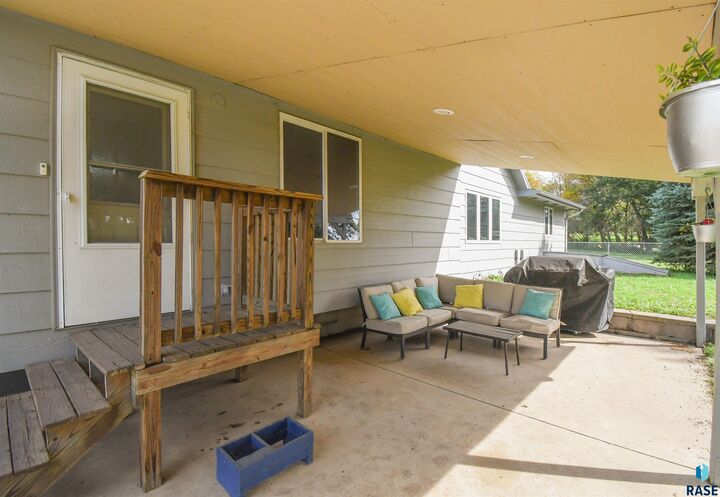 Property Photo:  26004 465th Ave  SD 57033 