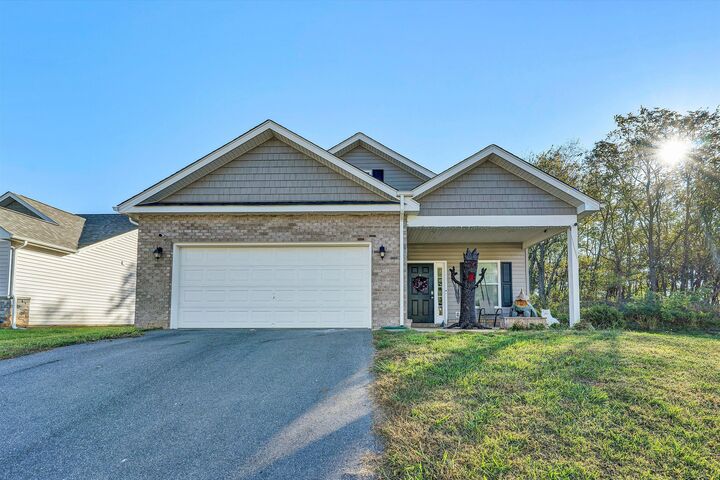 2029 Heys Ln  Vinton VA 24179 photo