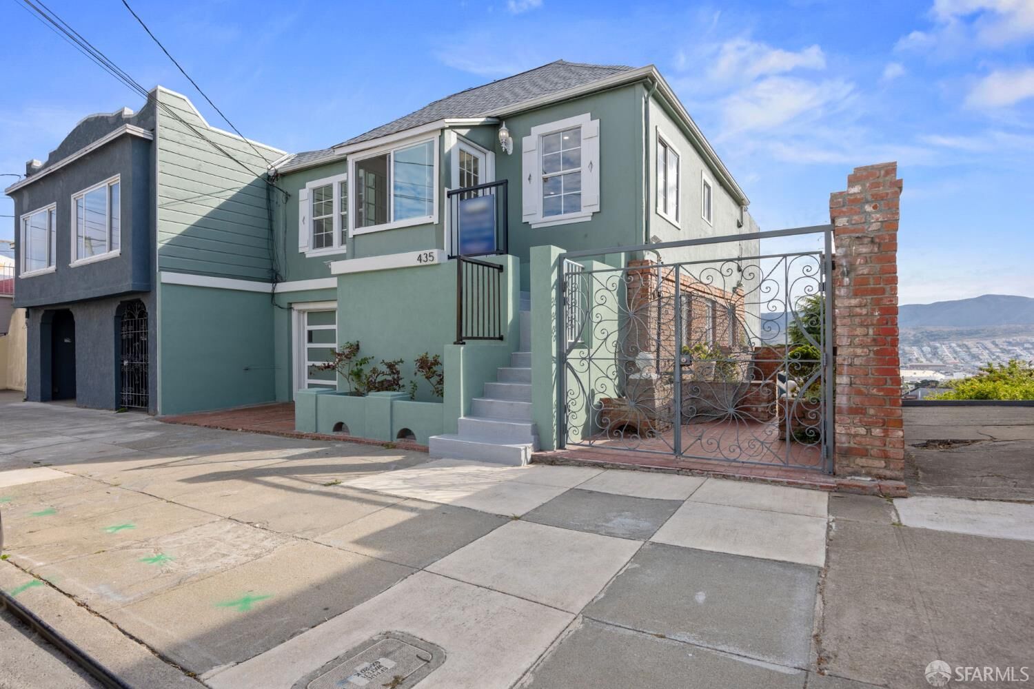 Property Photo:  435 Wilde Avenue  CA 94134 