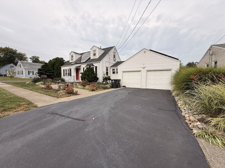 Property Photo:  23 Utica Street  CT 06461 