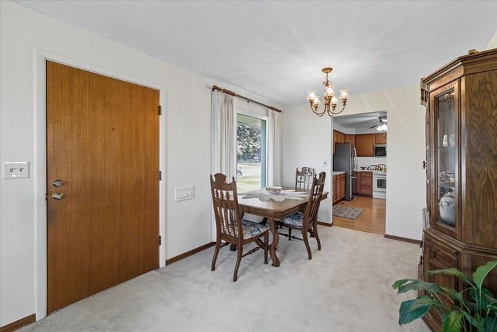 Property Photo: 3306 E Cleveland Ave WA 99217
