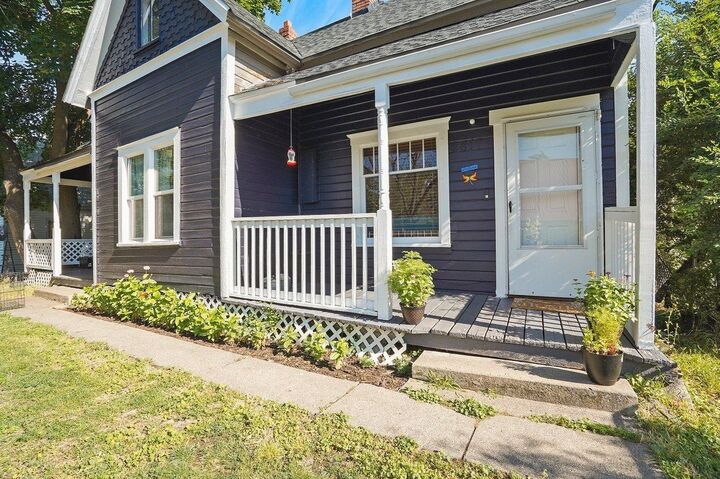 Property Photo: 2815 E Queen Ave 2817 E Queen Ave Spokane Wa 99217 WA 99217