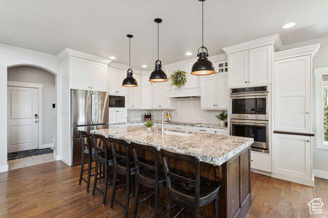 Property Photo: 407 Welling Way UT 84025