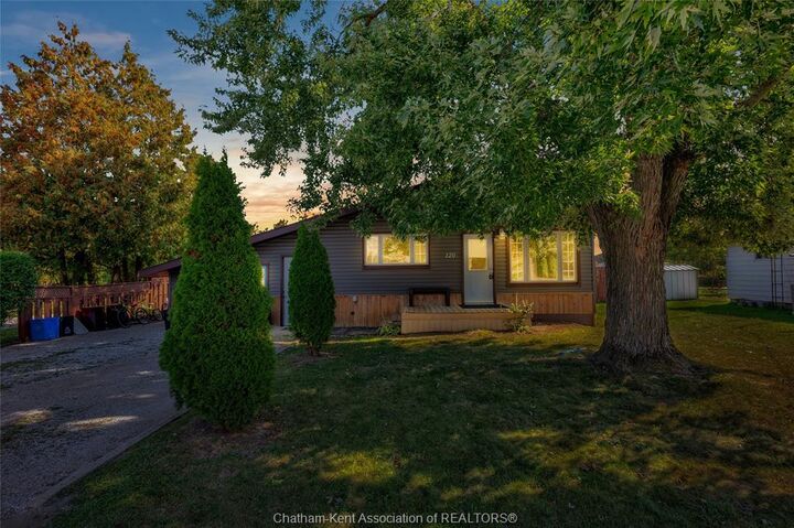 Property Photo:  120 Water Street  ON N8A 2G2 