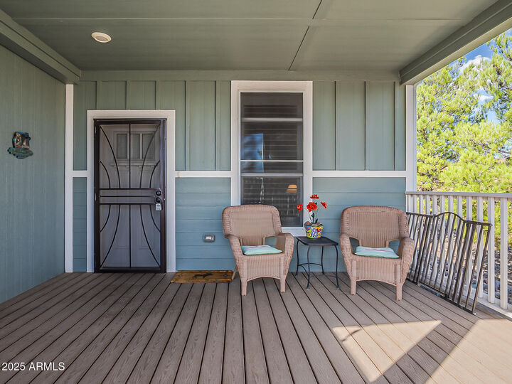 Property Photo: 992 Trevino Drive AZ 86326