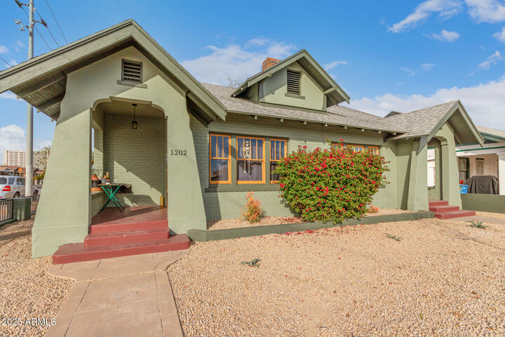 Property Photo:  1202 E McKinley Street  AZ 85006 