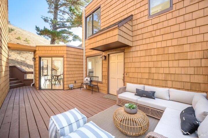 Property Photo:  100 Milland Drive  CA 94941 