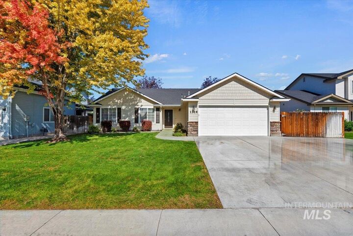 Property Photo:  1314 W Hawk Ct.  ID 83651 
