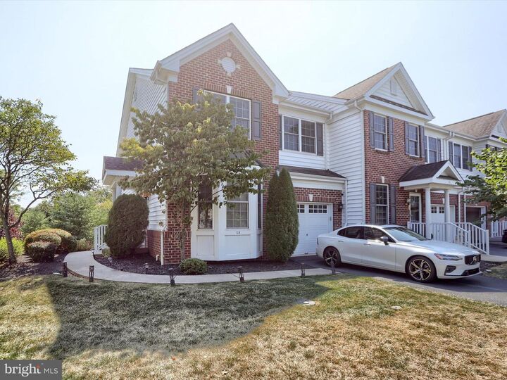 Property Photo: 118 Ashford Way PA 17011