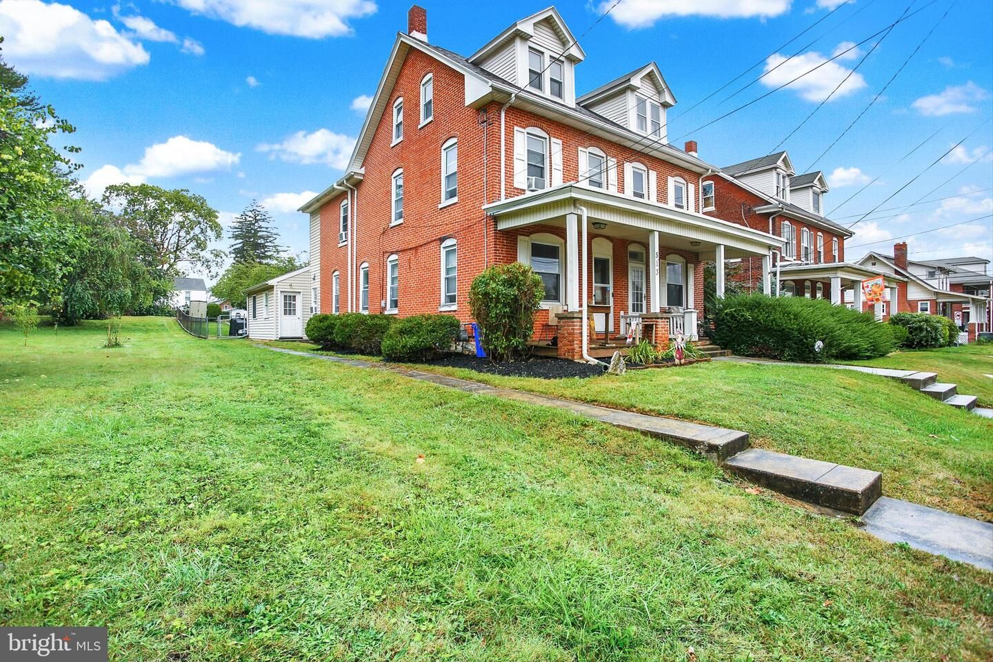 Property Photo:  513 S 3rd Street  PA 17043 