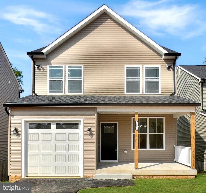 Property Photo: 13 Onyx Lane WV 25414