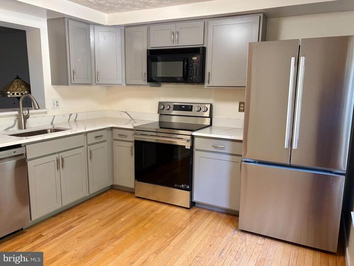 Property Photo:  1436 Point O Woods Court  MD 21012 