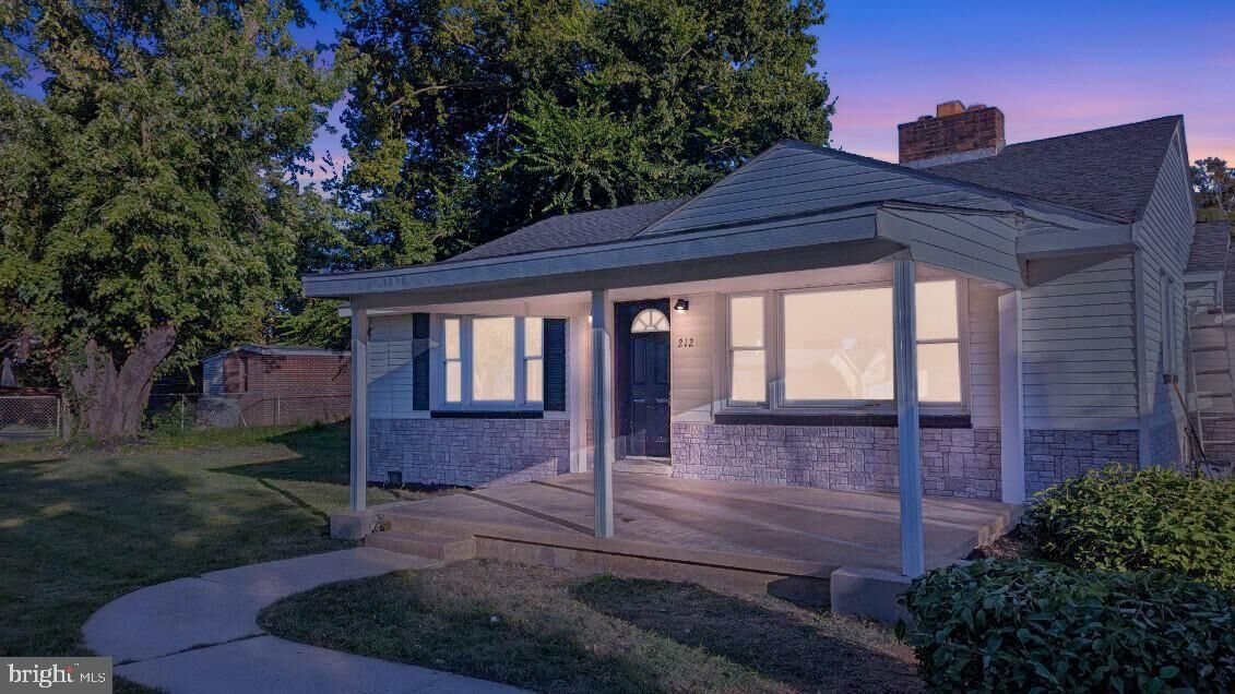 Property Photo:  212 Coakley Street  VA 22401 