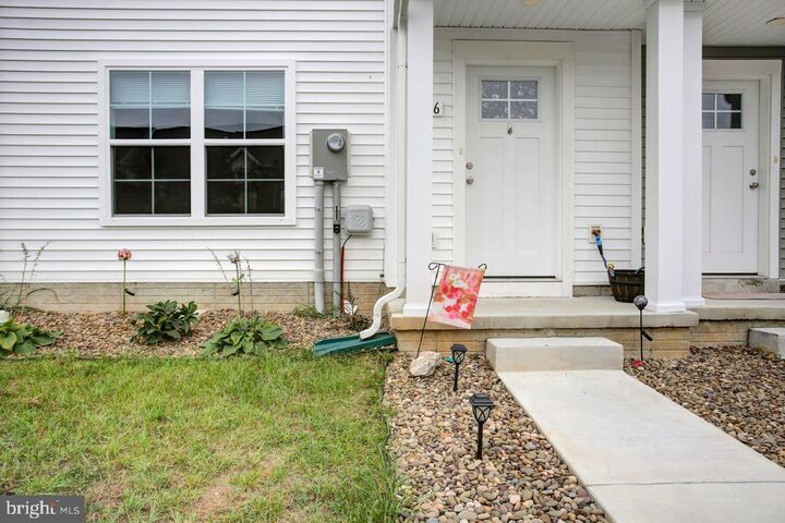 Property Photo: 8796 Hillside Way PA 17268