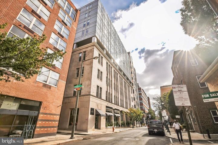 Property Photo: 1101 Locust Street 4E PA 19107