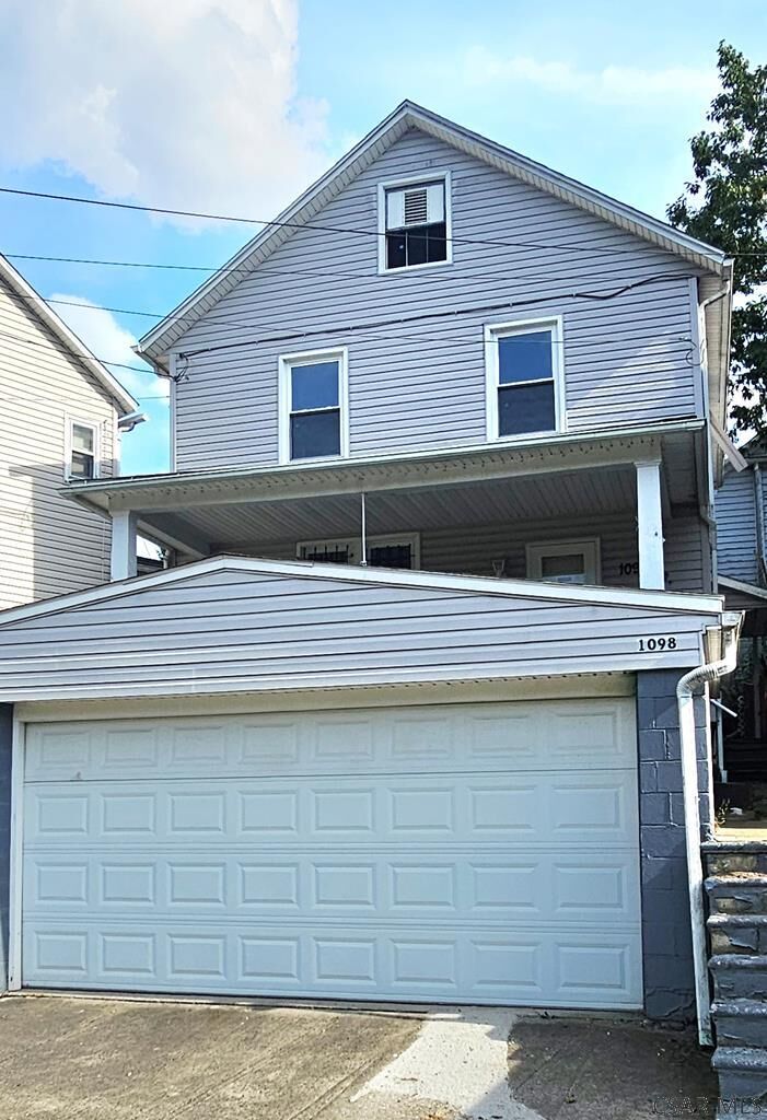 Property Photo:  1098 Solomon Street  PA 15902 