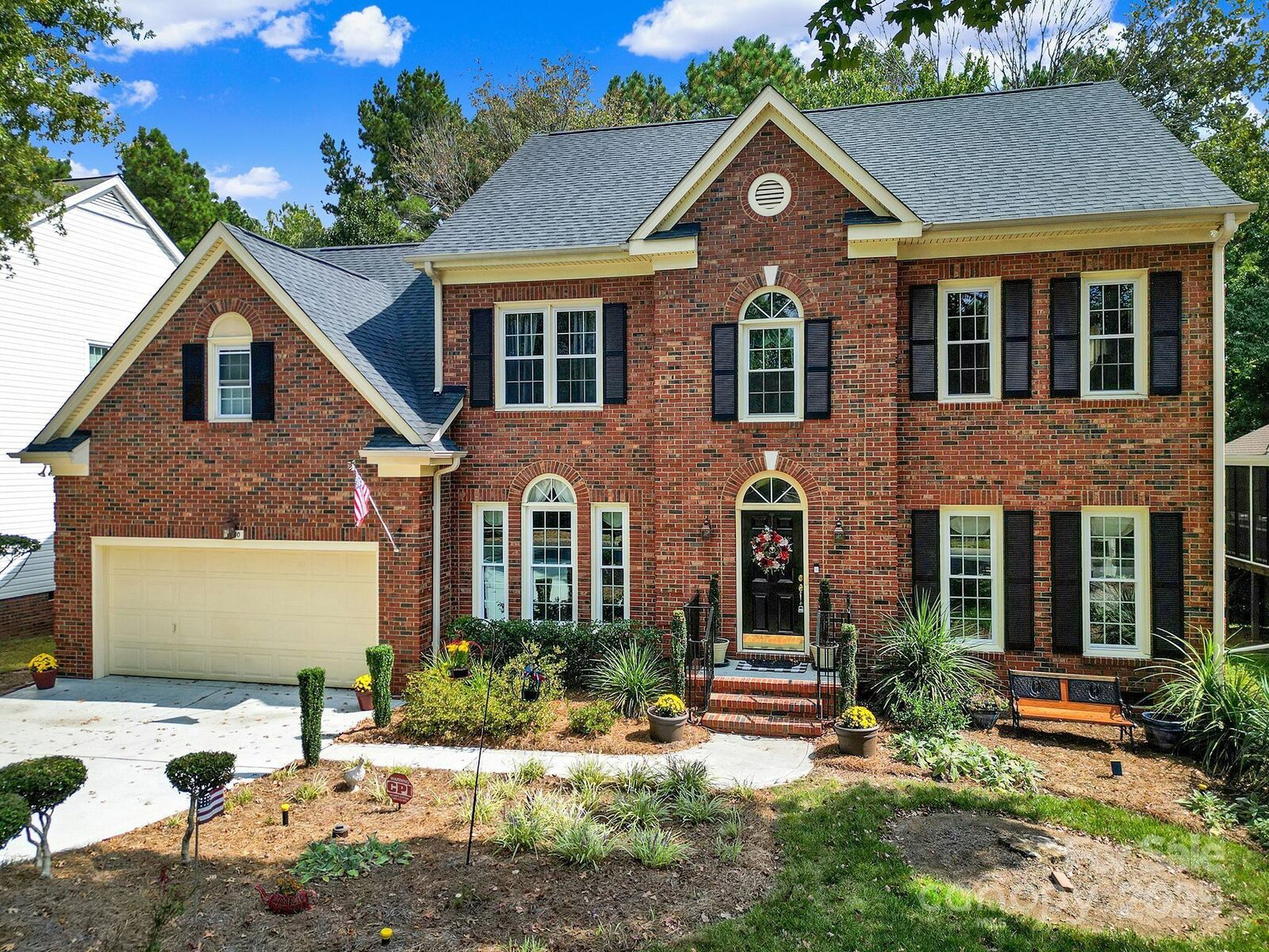 Property Photo:  7210 Broadford Court  NC 28277