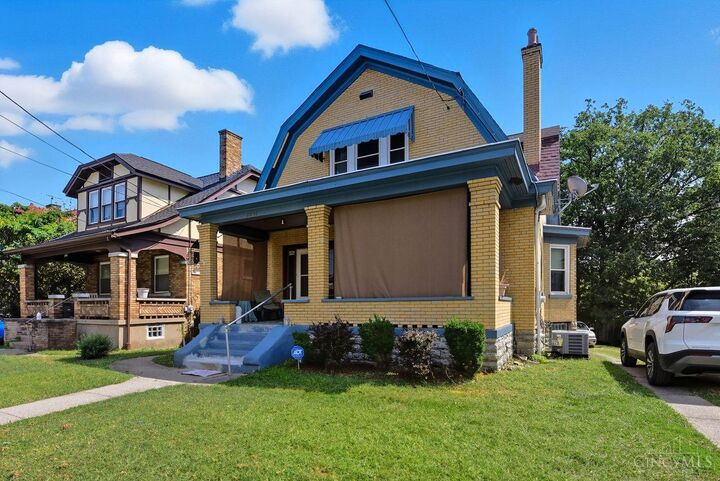 Property Photo:  2656 Fenton Avenue  OH 45211 