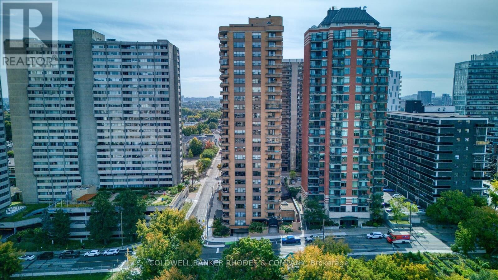 Property Photo:  556 Laurier Avenue West 1105  ON K1R 7X2 