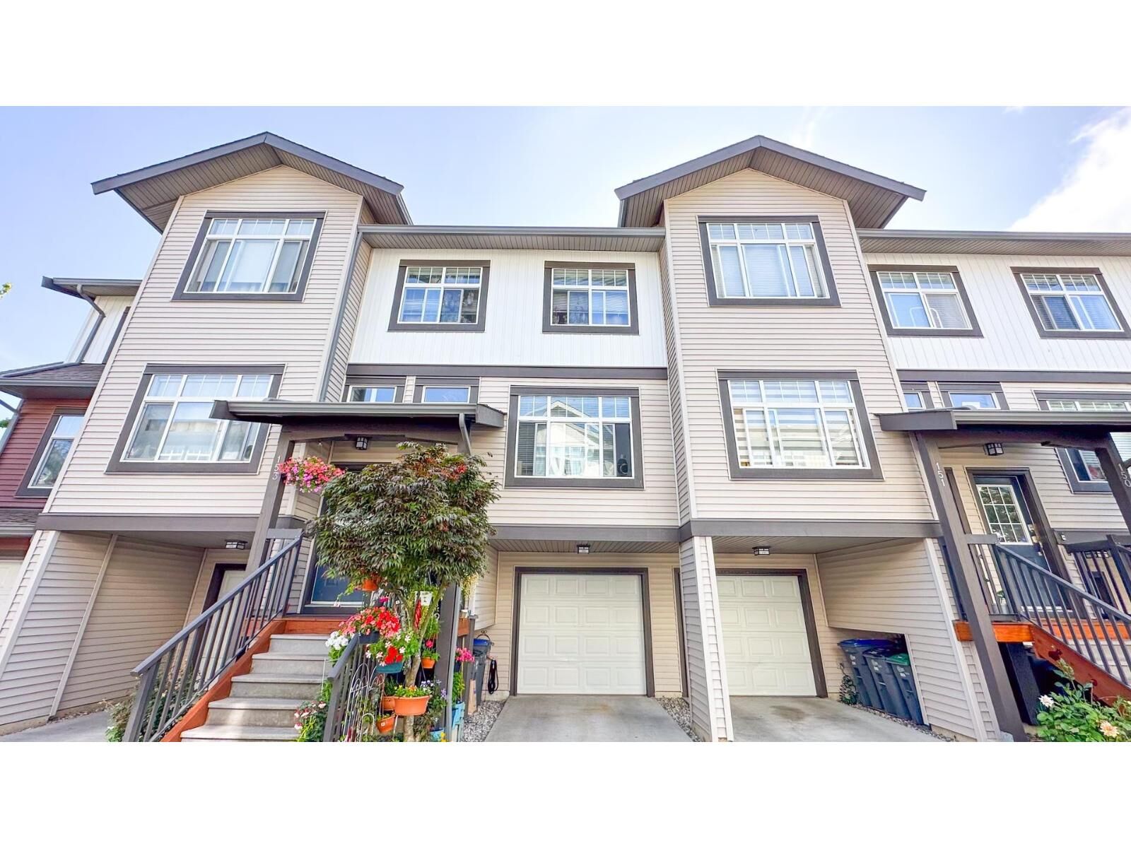 Property Photo: 16177 83 Avenue 152 BC V4N 5T3