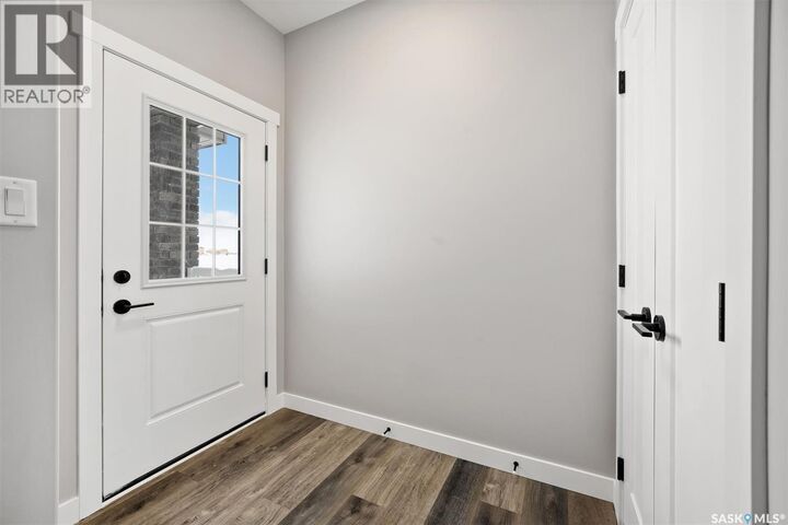 Property Photo:  254 Nazarali Cove  SK S7W 1K6 