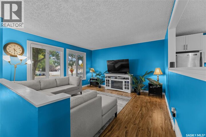 Property Photo:  3762 Fairlight Drive  SK S7M 4T5 