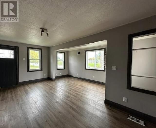 Property Photo:  594 Northland Rd  ON P6C 3P2 
