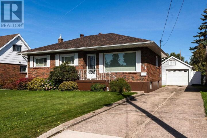 Property Photo:  134 Ruth St  ON P6C 2E7 