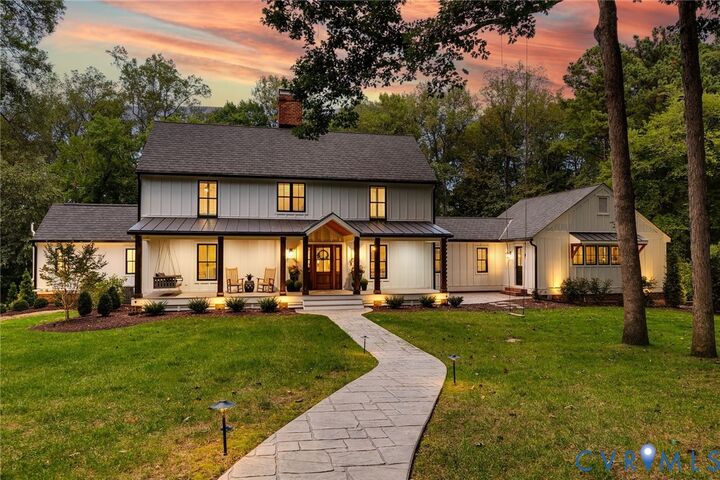 Property Photo: 9804 Kingsbridge Road VA 23238