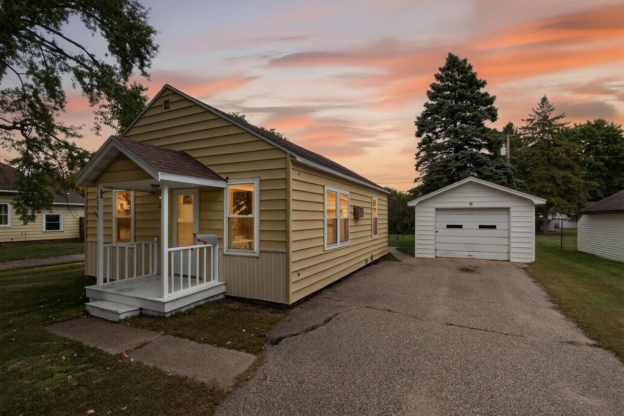 Property Photo: 420 16th Street North WI 54494