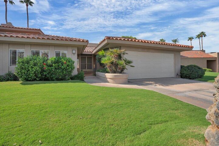 Property Photo: 9 Lake Shore Drive CA 92270