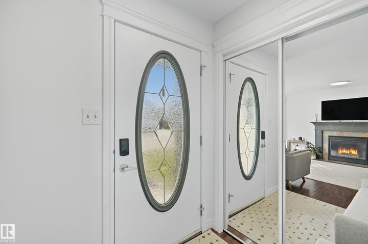 Property Photo:  254 Suncrest Road  AB T8H 0B5 